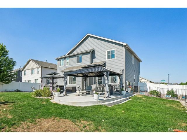 4988 Priors Dr, Windsor, CO 80550