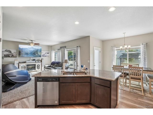 4988 Priors Dr, Windsor, CO 80550