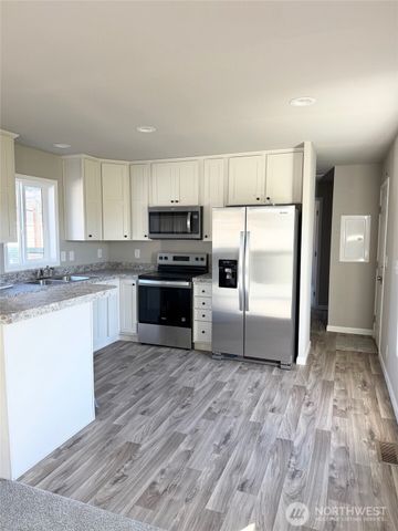 2009 Lewis River Road #1, Woodland, WA 98674