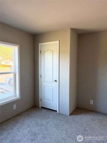 2009 Lewis River Road #1, Woodland, WA 98674