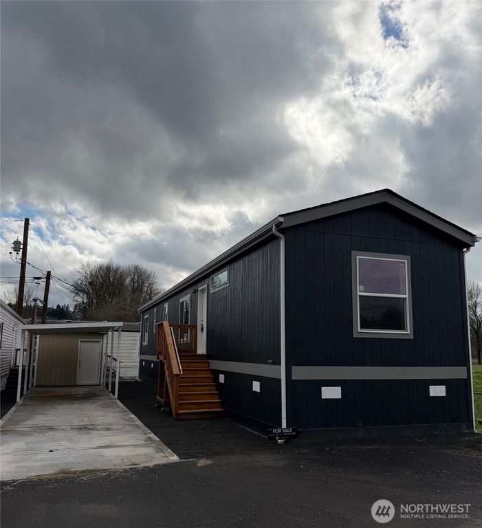 2009 Lewis River Road #1, Woodland, WA 98674