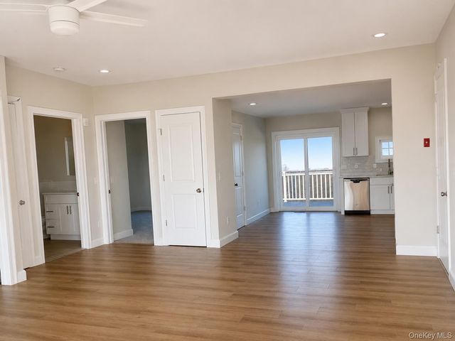 515 Jackson Avenue Gail Grace North, Lindenhurst, NY 11757