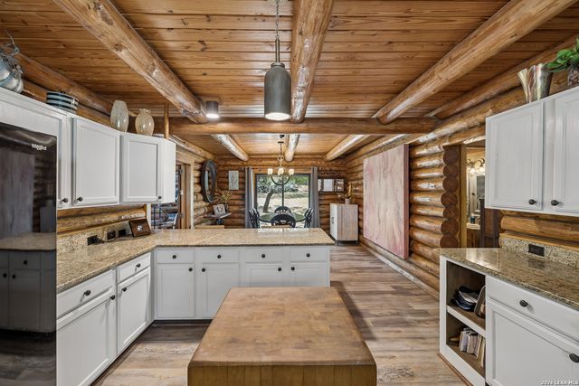 28155 BOERNE STAGE RD, Boerne, TX 78006