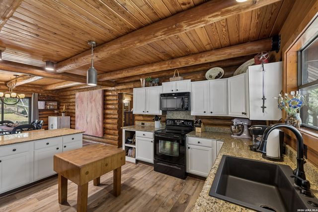 28155 BOERNE STAGE RD, Boerne, TX 78006