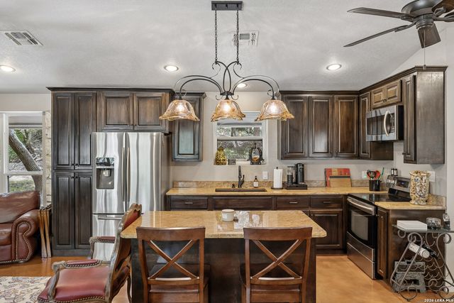 28155 BOERNE STAGE RD, Boerne, TX 78006