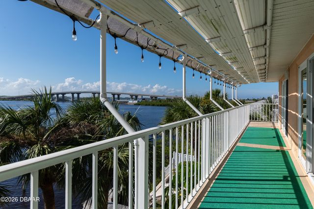 3602 S Peninsula Drive PH, Port Orange, FL 32127