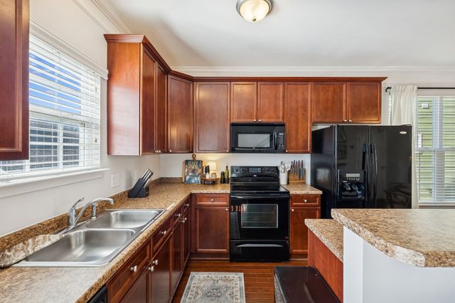 2672 Avery Park Dr, Nashville, TN 37211