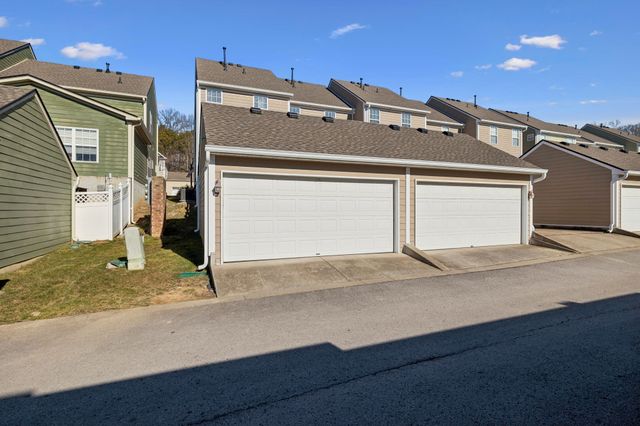 2672 Avery Park Dr, Nashville, TN 37211