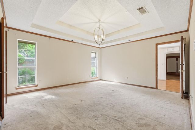613 Deer Creek Drive, Desoto, TX 75115