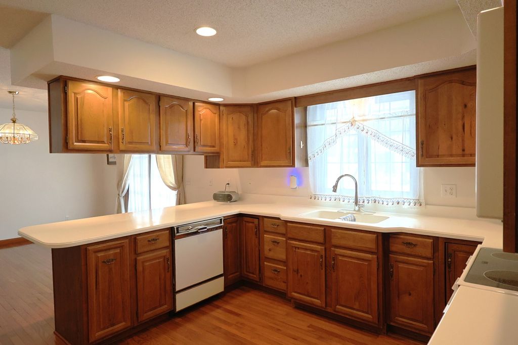 Image 12 of property listing at 3603 PICCADILLY Avenue, Mt Vernon, IL 62864