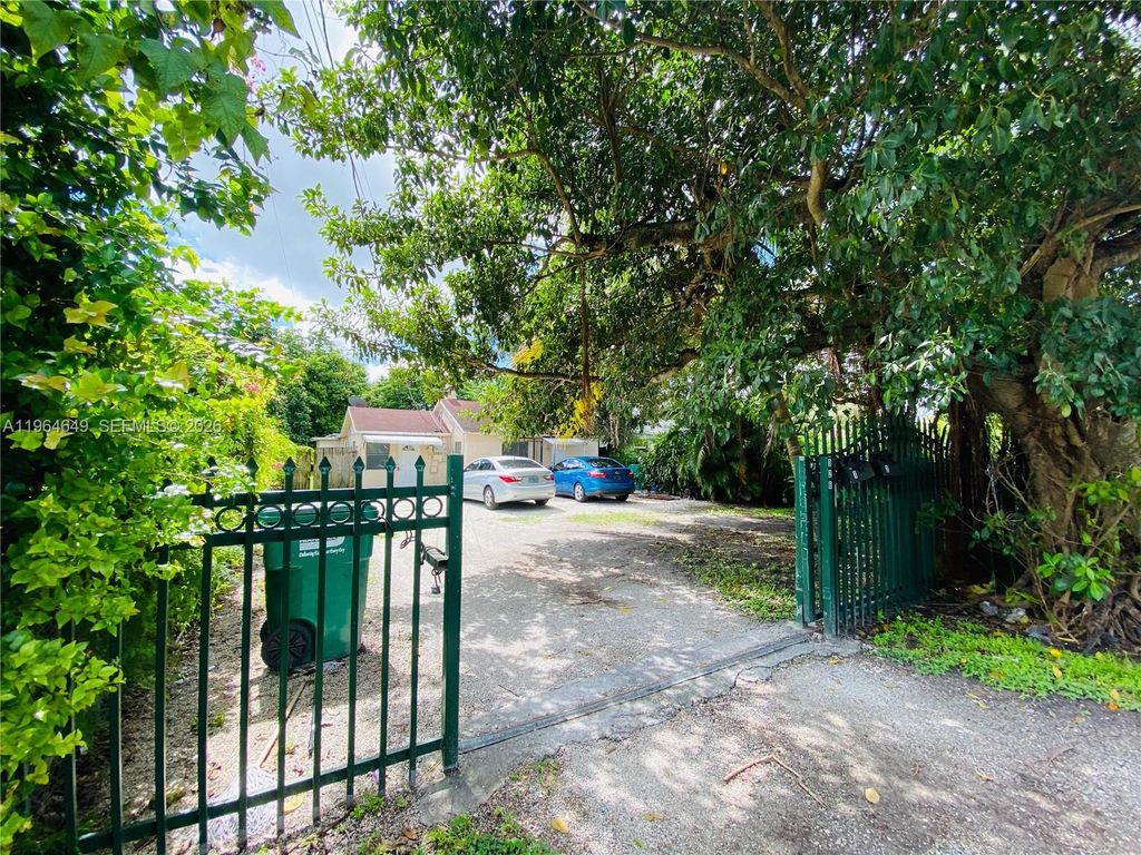 326 NW 96th Street 1, Miami, FL 33150