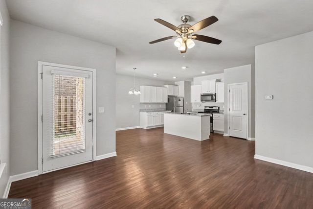 392 Rankin Circle, Mcdonough, GA 30253