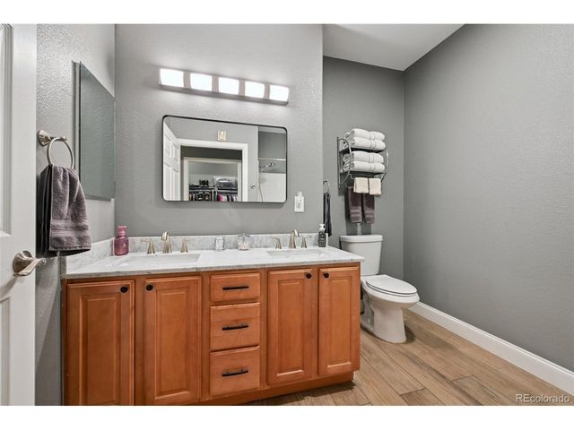 5255 Memphis St 208, Denver, CO 80239