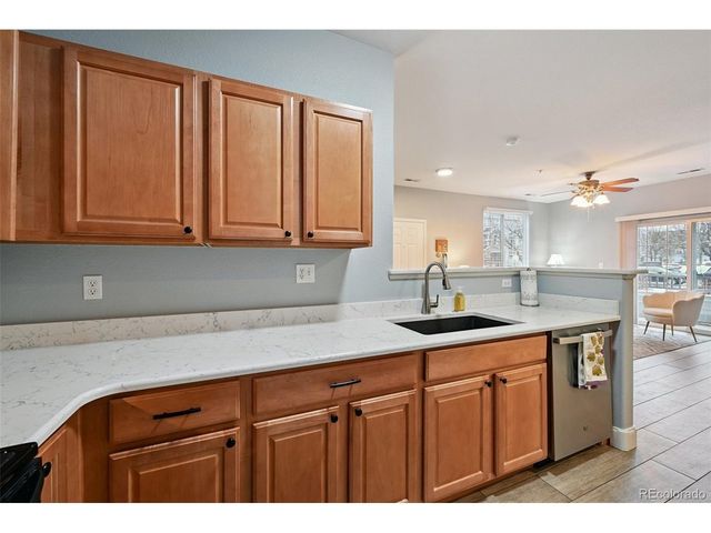 5255 Memphis St 208, Denver, CO 80239