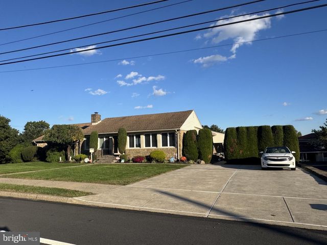 1000 WELSH RD, Philadelphia, PA 19115