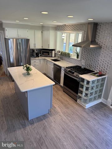 1000 WELSH RD, Philadelphia, PA 19115