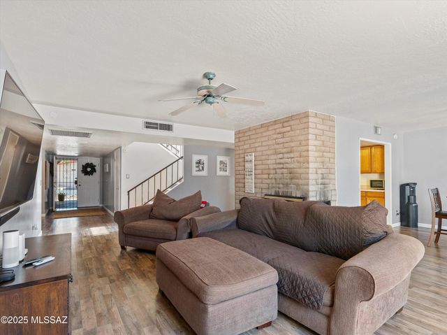 5725 N North Camino De Las Estrellas, Tucson, AZ 85718