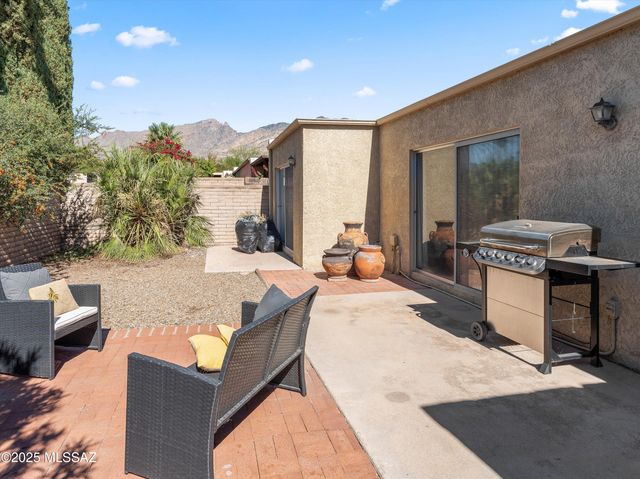 5725 N North Camino De Las Estrellas, Tucson, AZ 85718
