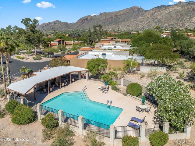 5725 N North Camino De Las Estrellas, Tucson, AZ 85718