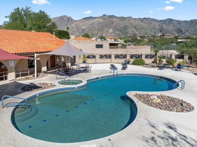 5725 N North Camino De Las Estrellas, Tucson, AZ 85718