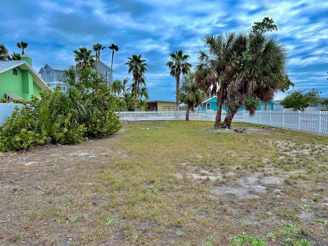 1300 PASS A GRILLE WAY, St Pete Beach, FL 33706