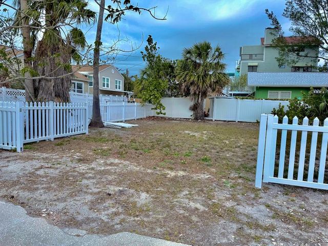 1300 PASS A GRILLE WAY, St Pete Beach, FL 33706