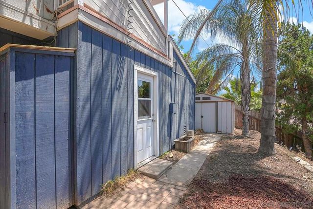 1912 Shirley Ln, Lemon Grove, CA 91945