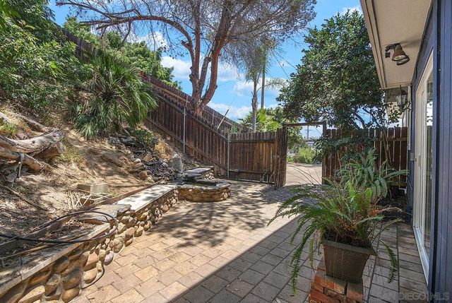 1912 Shirley Ln, Lemon Grove, CA 91945