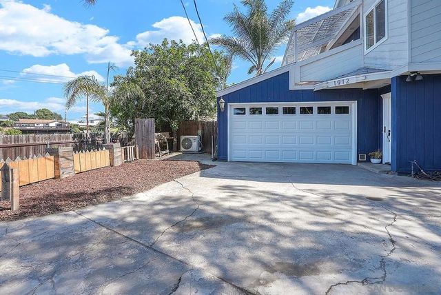1912 Shirley Ln, Lemon Grove, CA 91945