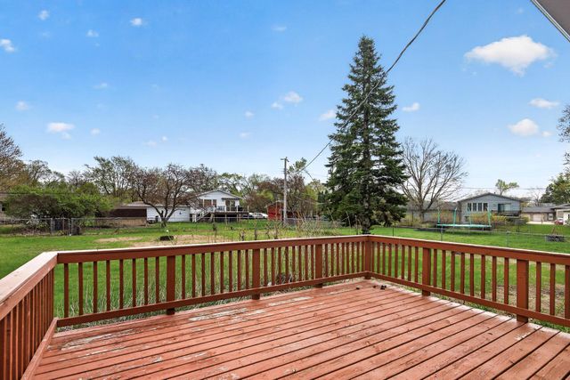 7724 Arlington Avenue N, Brooklyn Park, MN 55443