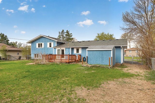 7724 Arlington Avenue N, Brooklyn Park, MN 55443