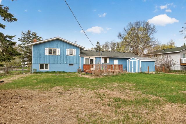 7724 Arlington Avenue N, Brooklyn Park, MN 55443