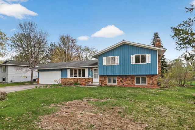 7724 Arlington Avenue N, Brooklyn Park, MN 55443