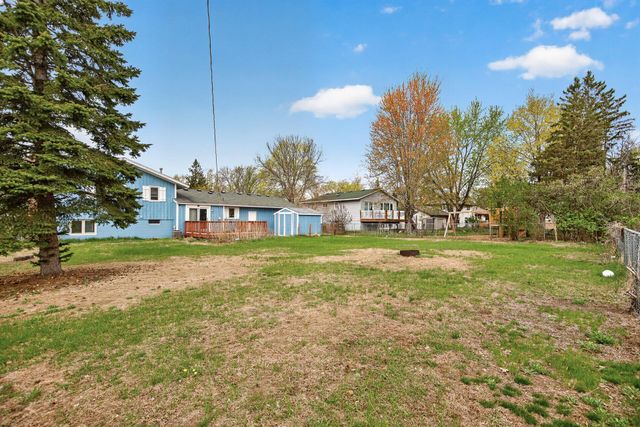 7724 Arlington Avenue N, Brooklyn Park, MN 55443