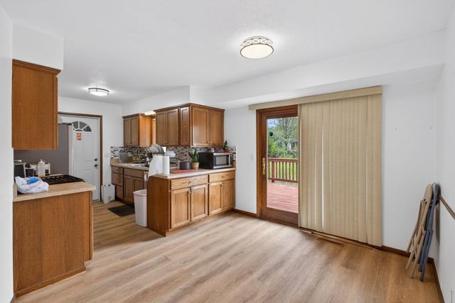 7724 Arlington Avenue N, Brooklyn Park, MN 55443