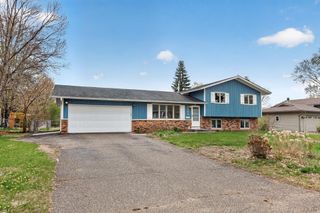 7724 Arlington Avenue N, Brooklyn Park, MN 55443