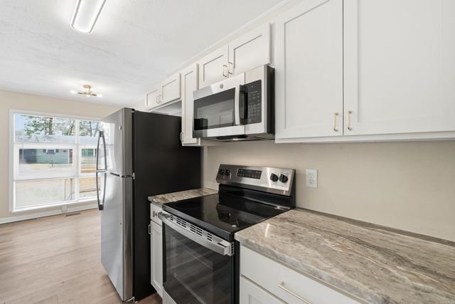 7700 Harmon Drive, Little Rock, AR 72227