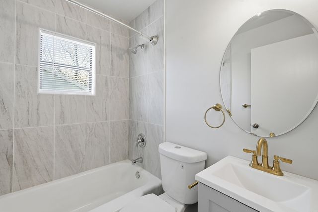 7700 Harmon Drive, Little Rock, AR 72227