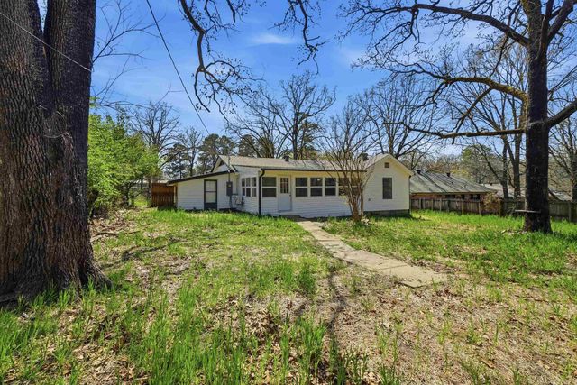 7700 Harmon Drive, Little Rock, AR 72227