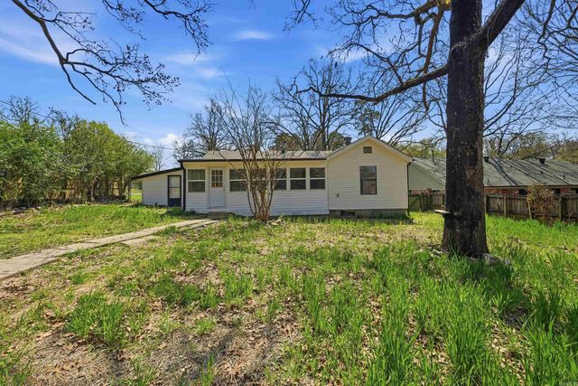 7700 Harmon Drive, Little Rock, AR 72227