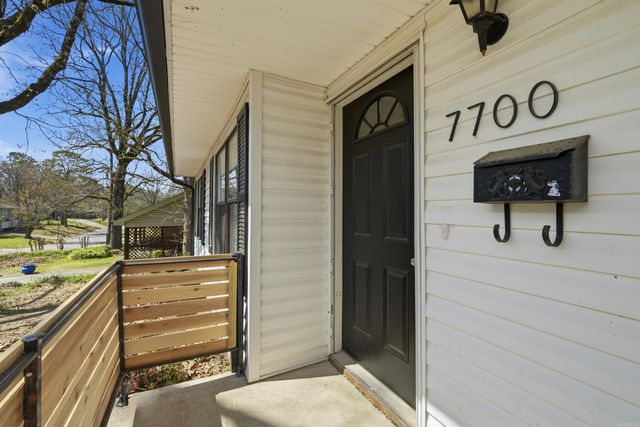 7700 Harmon Drive, Little Rock, AR 72227
