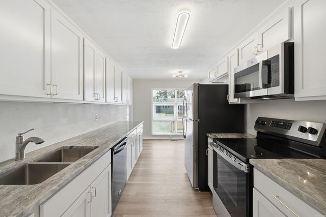 7700 Harmon Drive, Little Rock, AR 72227