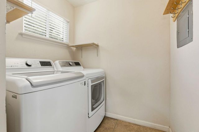 27412 Vista Del Toro Place, Salinas, CA 93908