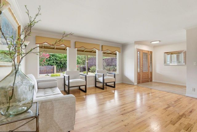 27412 Vista Del Toro Place, Salinas, CA 93908