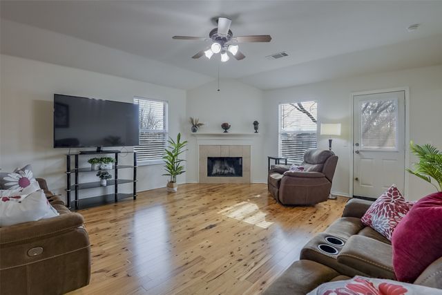 116 Bison Meadow Drive, Waxahachie, TX 75165