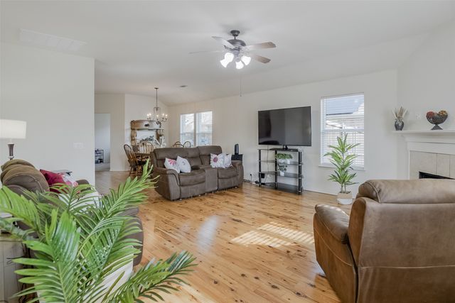 116 Bison Meadow Drive, Waxahachie, TX 75165