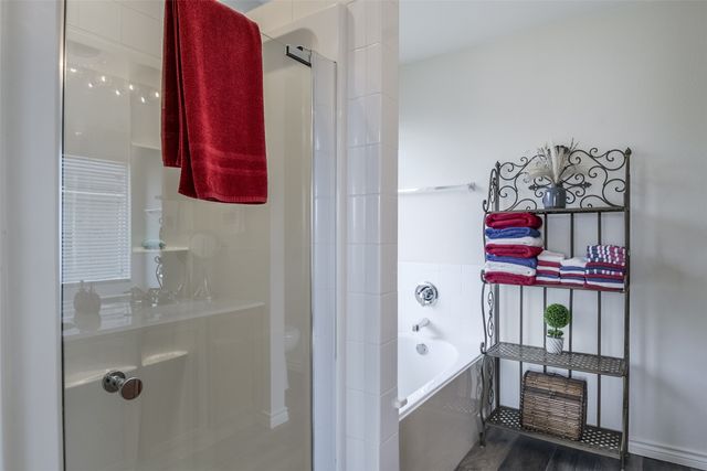 116 Bison Meadow Drive, Waxahachie, TX 75165