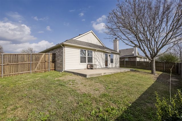 116 Bison Meadow Drive, Waxahachie, TX 75165