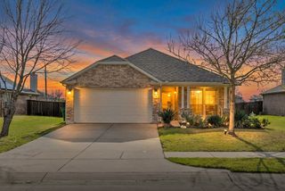 116 Bison Meadow Drive, Waxahachie, TX 75165