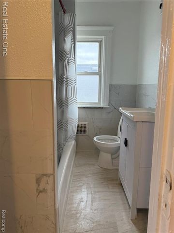 5626 Lawndale Street, Detroit, MI 48210